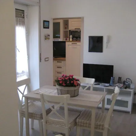 Urania House * Ла-Спеція